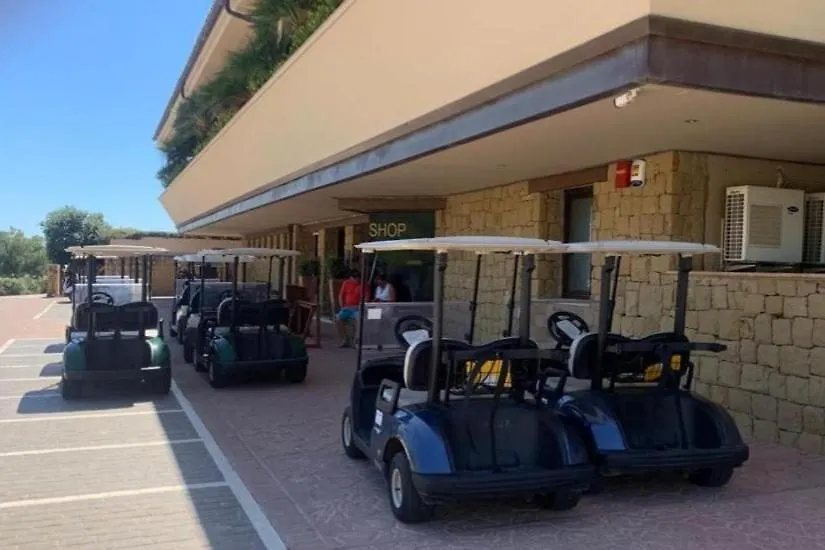 Azure & Green Valle Romano 3Br إِستيبونا شقة